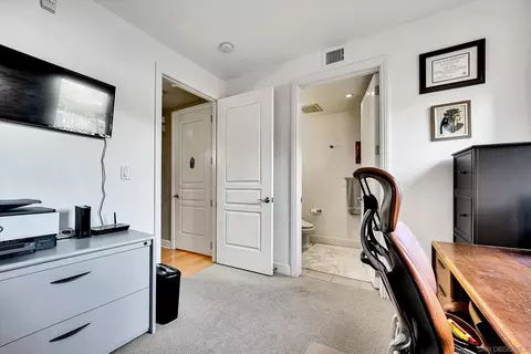 1010 Genter St #102, La Jolla, CA 92037 photo 24
