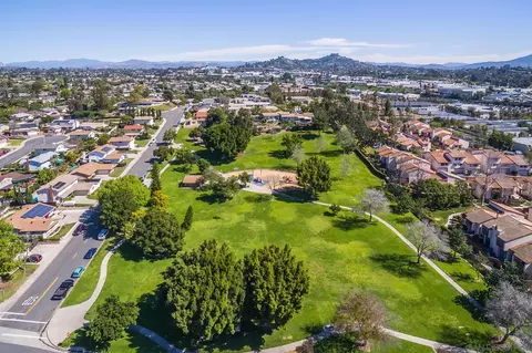 View/Area - 5440 Baltimore Dr #173, La Mesa, CA 91942 photo 8 of 12