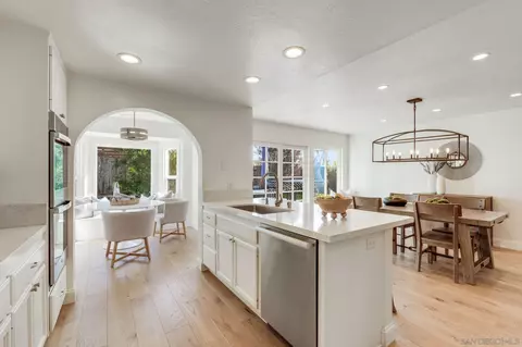 Kitchen - 135 Little Oaks Rd, Encinitas, CA 92024 photo 4 of 5