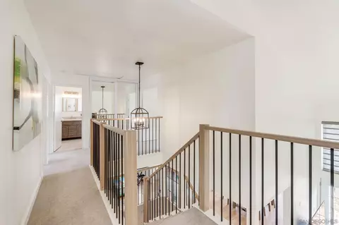 Entry Way - 135 Little Oaks Rd, Encinitas, CA 92024 photo 3 of 4