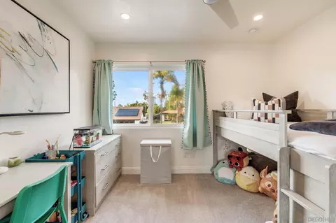 Bedroom - 135 Little Oaks Rd, Encinitas, CA 92024 photo 3 of 8