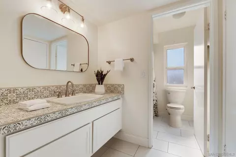Bath - 135 Little Oaks Rd, Encinitas, CA 92024 photo 1 of 7