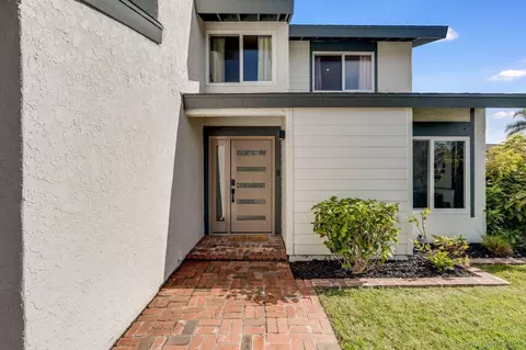 Exterior - 135 Little Oaks Rd, Encinitas, CA 92024 photo 3 of 8
