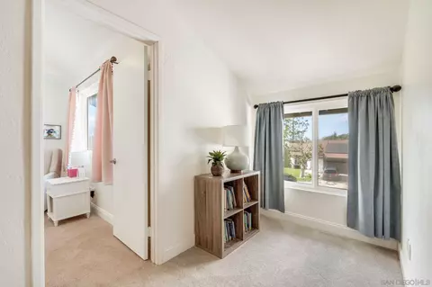 Entry Way - 135 Little Oaks Rd, Encinitas, CA 92024 photo 1 of 4