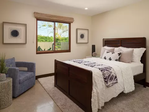 Bedroom - 5976 Germaine Ln, La Jolla, CA 92037 photo 3 of 4