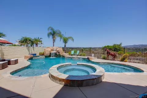 Exterior - 6340 Montecito Dr, Carlsbad, CA 92009 photo 3 of 4