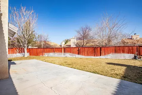 45702 Balmoral Ct, Lancaster, CA 93534 photo 26