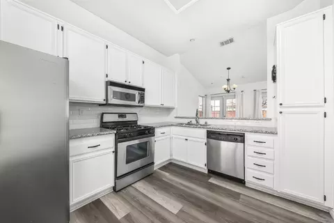 45702 Balmoral Ct, Lancaster, CA 93534 photo 6