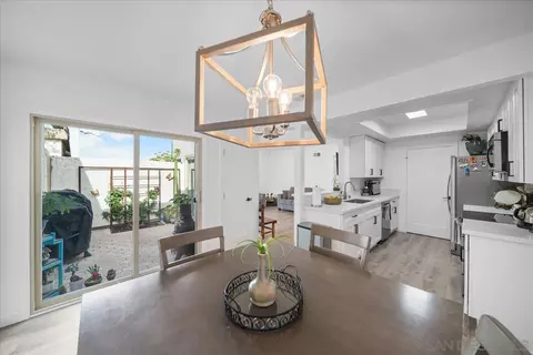 2812 E Valley Pkwy #F, Escondido, CA 92027