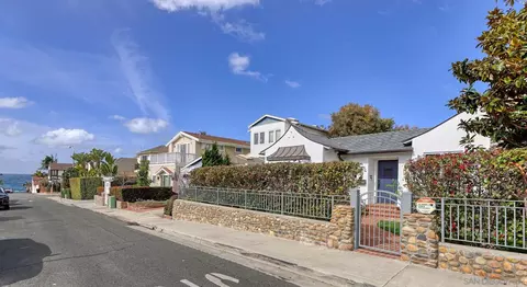 Exterior - 438 Sea Ln, La Jolla, CA 92037 photo 8 of 8