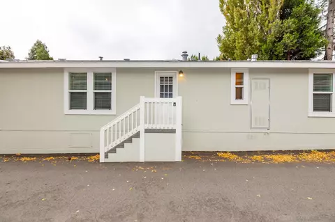 Exterior - 22899 Byron Rd #77, Crestline, CA 92325 photo 6 of 9