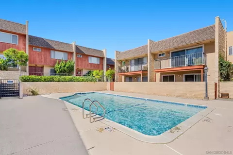 Exterior - 831 E 3rd Ave UNIT 4, Escondido, CA 92025 photo 6 of 7