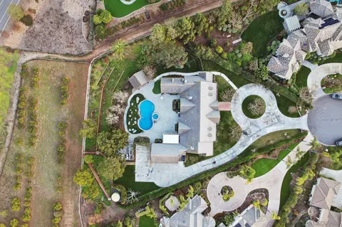 View/Area - 17702 Old Winery Way, Poway, CA 92064 photo 4 of 4