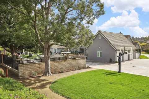 Exterior - 17702 Old Winery Way, Poway, CA 92064 photo 17 of 21