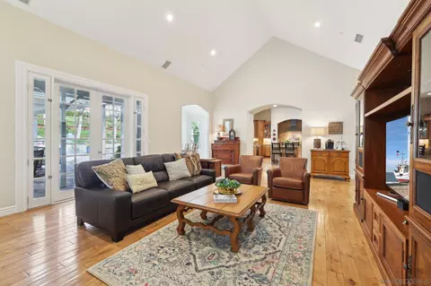 Living - 17702 Old Winery Way, Poway, CA 92064 photo 4 of 4