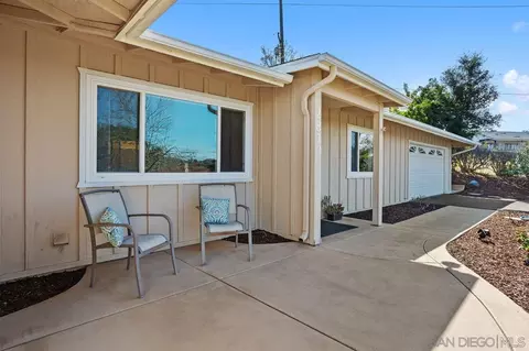 Exterior - 2830 Calmar Dr, Escondido, CA 92029 photo 3 of 15