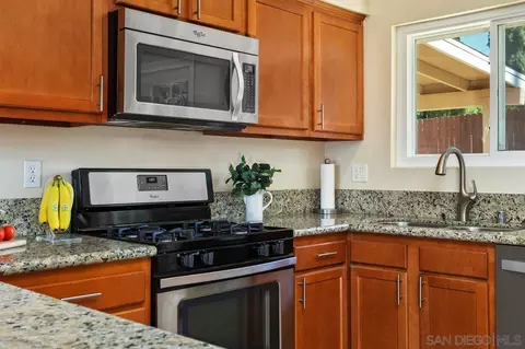 Kitchen - 2830 Calmar Dr, Escondido, CA 92029 photo 4 of 5