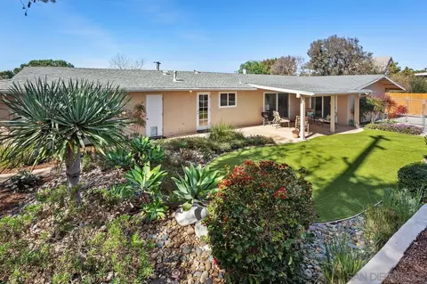 Exterior - 2830 Calmar Dr, Escondido, CA 92029 photo 10 of 15