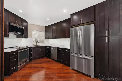 Kitchen - 1764 Arroyo Gln, Escondido, CA 92026 photo 1 of 4