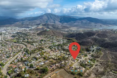 View/Area - 9806 Old Ridge Rd, Spring Valley, CA 91977 photo 2 of 9