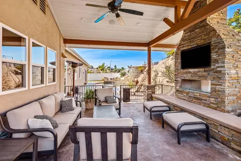 Exterior - 9806 Old Ridge Rd, Spring Valley, CA 91977 photo 8 of 16