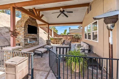Exterior - 9806 Old Ridge Rd, Spring Valley, CA 91977 photo 7 of 16