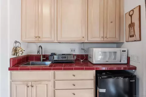 Kitchen - 13338 Arroya Vis, Poway, CA 92064 photo 4 of 4