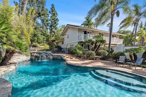Exterior - 13338 Arroya Vis, Poway, CA 92064 photo 9 of 18