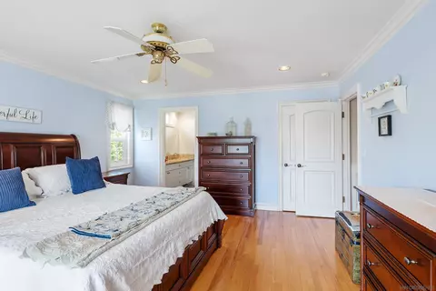 Bedroom - 13338 Arroya Vis, Poway, CA 92064 photo 1 of 9