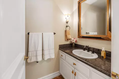 Bath - 13338 Arroya Vis, Poway, CA 92064 photo 1 of 4