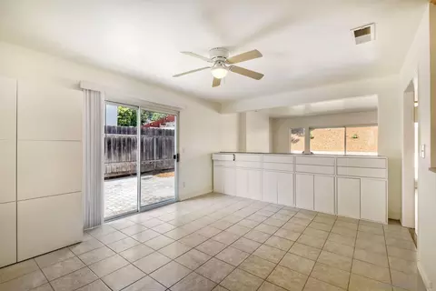 2726 Thunder Dr, Oceanside, CA 92056 photo 8