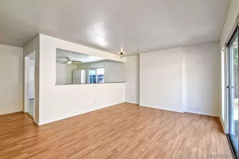 2726 Thunder Dr, Oceanside, CA 92056 photo 11
