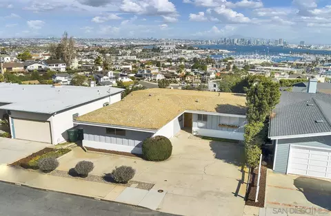 1141 Akron St, San Diego, CA 92106