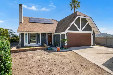 2629 Moundtop Ln, Spring Valley, CA 91977