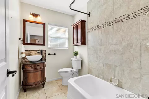 Bath - 10221 Del Rio Rd, Spring Valley, CA 91978 photo 2 of 3