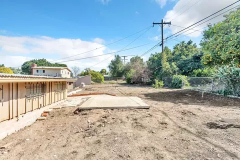 Exterior - 10221 Del Rio Rd, Spring Valley, CA 91978 photo 6 of 9