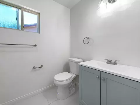 Bath - 9820 Saint George St, Spring Valley, CA 91977 photo 3 of 5