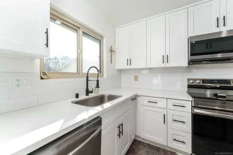Kitchen - 346 Abington, Encinitas, CA 92024 photo 5 of 5