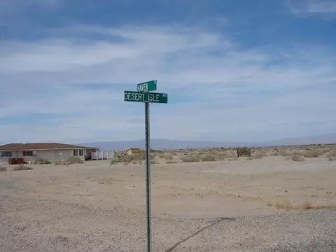 998 Desert Isle Ave #7, Thermal, CA 92274