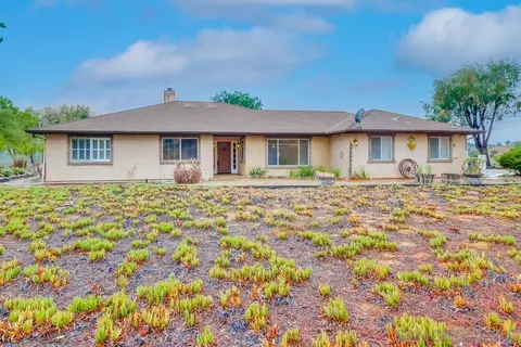 11201 Calle Oro Verde, Valley Center, CA 92082
