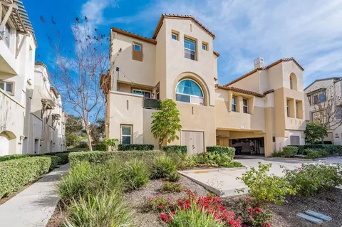 538 Almond Rd, San Marcos, CA 92078