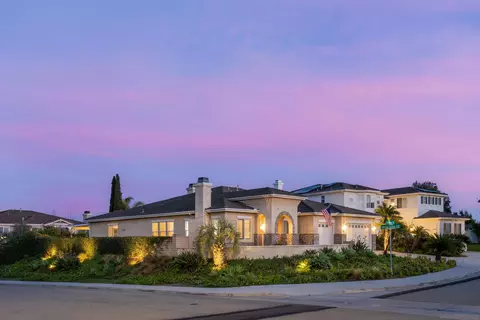 7872 Sitio Olmo, Carlsbad, CA 92009 photo 2