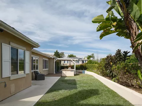 7872 Sitio Olmo, Carlsbad, CA 92009 photo 22