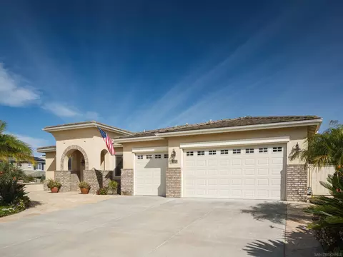 7872 Sitio Olmo, Carlsbad, CA 92009 photo 5