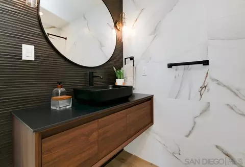 Bath - 4268 Olive Ave, La Mesa, CA 91941 photo 2 of 3