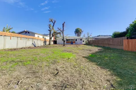 Exterior - 4268 Olive Ave, La Mesa, CA 91941 photo 6 of 8