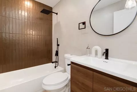 Bath - 4268 Olive Ave, La Mesa, CA 91941 photo 3 of 3