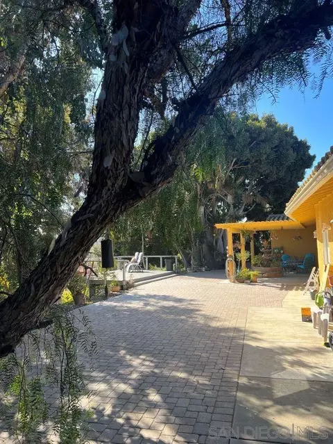 Exterior - 1410 Crestridge Dr, Oceanside, CA 92054 photo 15 of 27