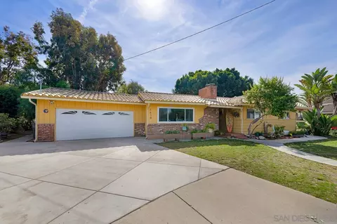 Exterior - 1410 Crestridge Dr, Oceanside, CA 92054 photo 2 of 27