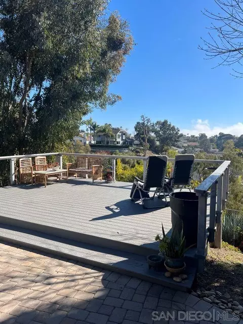 Exterior - 1410 Crestridge Dr, Oceanside, CA 92054 photo 11 of 27